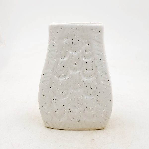 Ceramic white slender pot